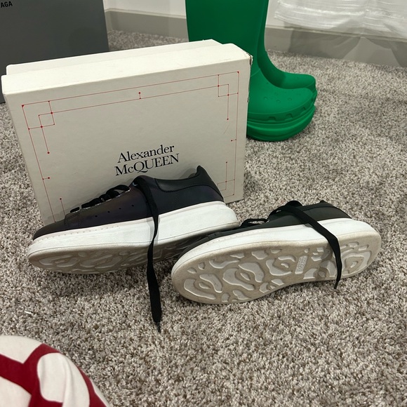 Alexander McQueen fluorescent - Picture 3 of 4